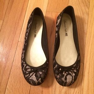 American Eagle flats